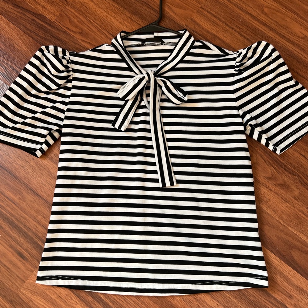 SHEIN - Black & White Striped Blouse, adjustable bow tie, Puffy sleeve, 0XL